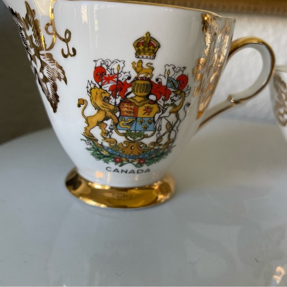 Society Bone China Canada Crest Maple Leaf Creamer Sugar Bowl - Picture 3 of 10